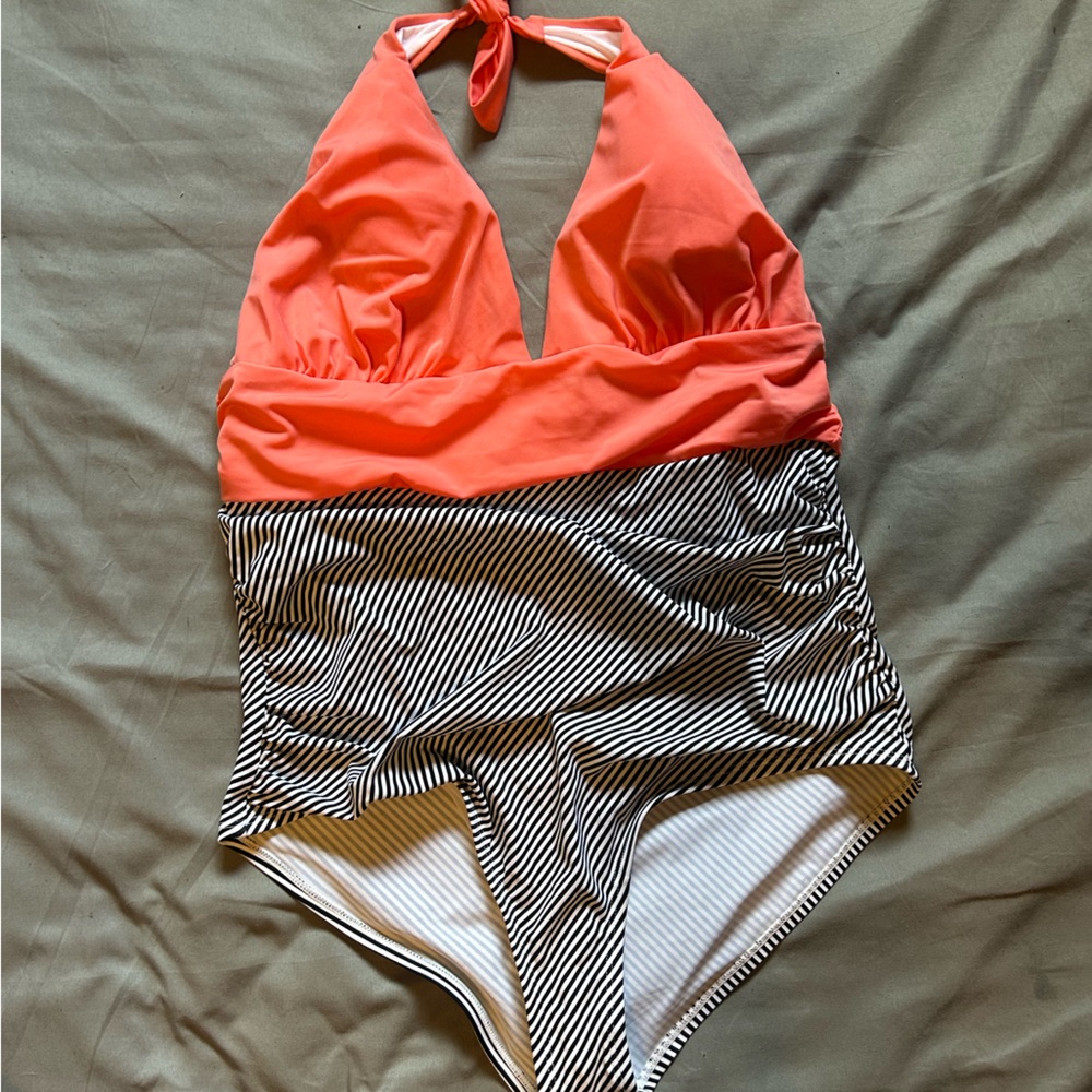 Crane Womens Tummy Toning Swimsuit Size Large 12-14